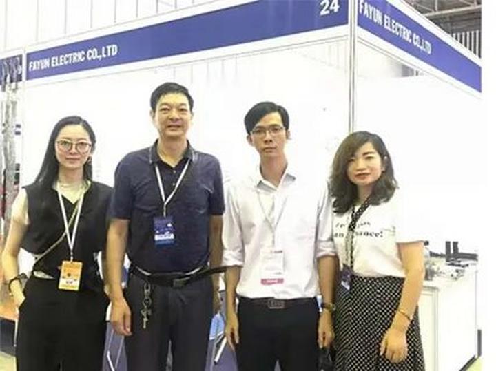 Chuyên gia Hotspot Matrix phân tích: Đám cưới bị phản đối dữ dội và marketing video
